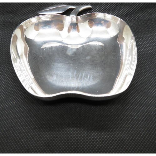 86 - Tiffany silver nut dish stamped Tiffany and Co sterling silver 925 186g