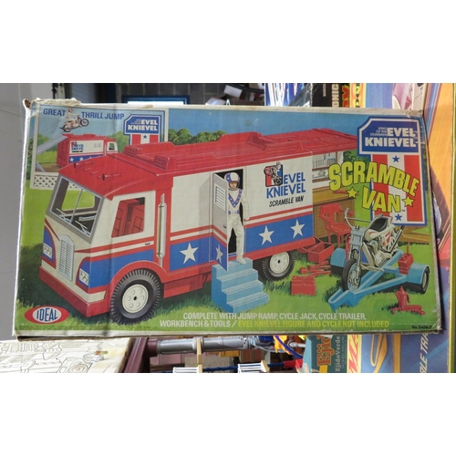 318 - Evil Knievel Scramble van boxed some pieces missing