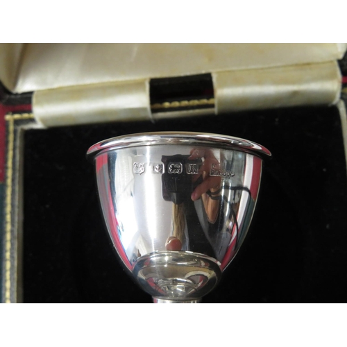 89 - Silver egg cup and spoon nicely boxed gilding to bowl Birmingham 1934