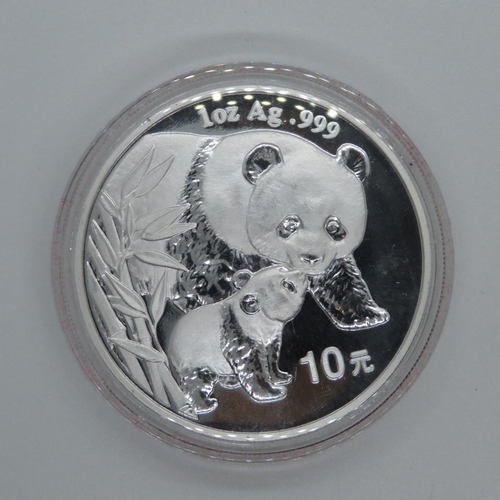 171 - 2004 Chinese 1oz 999 silver coin