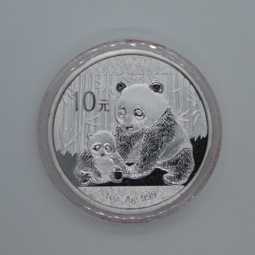 172 - 2012 Chinese 1oz 999 silver coin