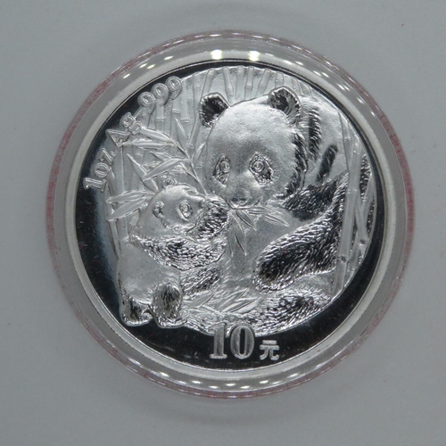 176 - 2005 Chinese 1oz 999 silver coin