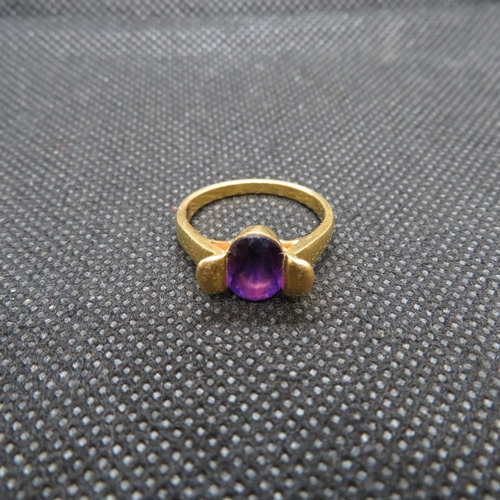 199 - 22ct amethyst ring size P