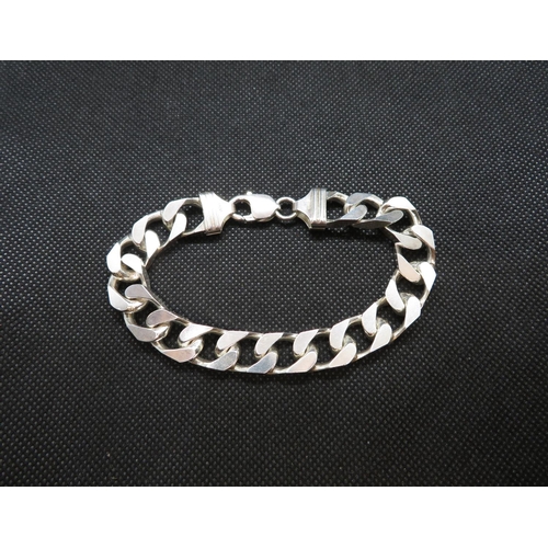 62 - Large heavy gent's bracelet 9