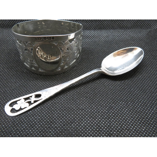 9 - Silver napkin ring engraved Moira pierced shamrock decoration Sheffield 1903 with silver spoon simil... 