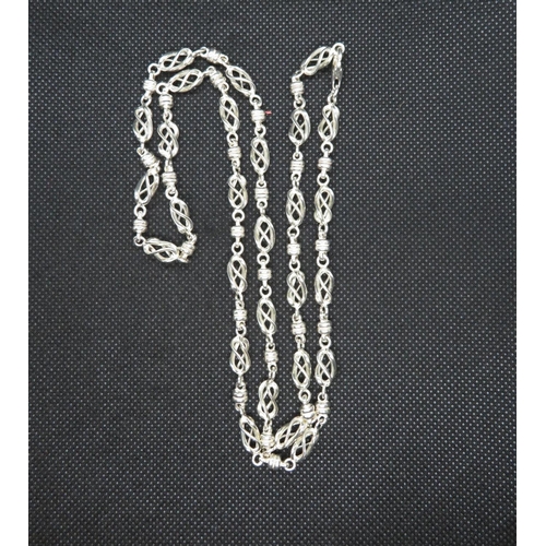 34 - HM silver Celtic knot chain 28