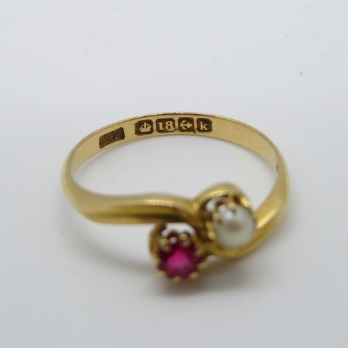134 - 18ct diamond and ruby ring size N 2.5g