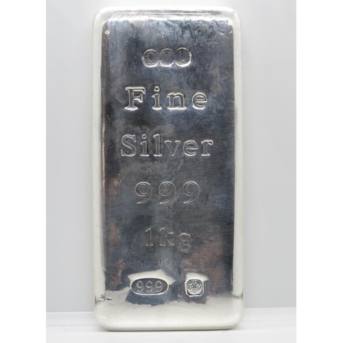 138 - 1kg Bullion Bar by CML 999 quality silver