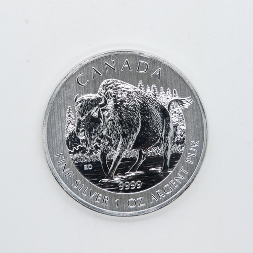 153 - Canada fine silver 1oz pure $5.00 coin