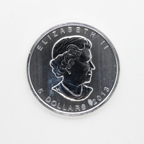 153 - Canada fine silver 1oz pure $5.00 coin