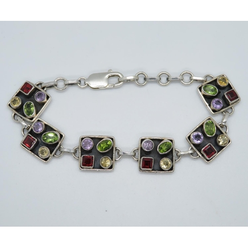 18 - Silver  modernist bracelet 7.5