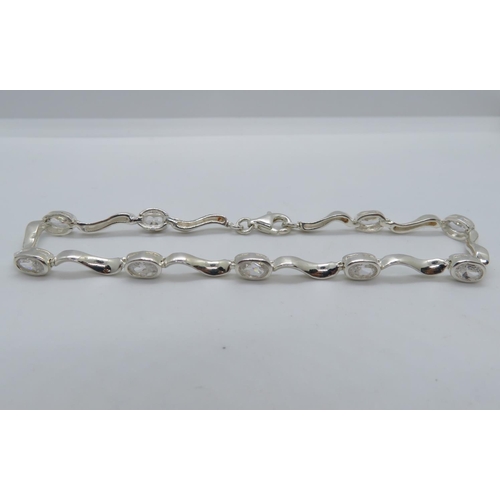 30 - Silver bracelet set with oval CZ stones 7.5