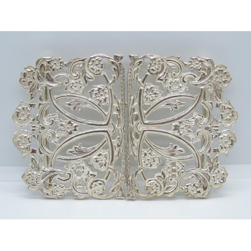 60 - Dress buckle solid silver London 1981 HM