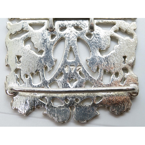60 - Dress buckle solid silver London 1981 HM