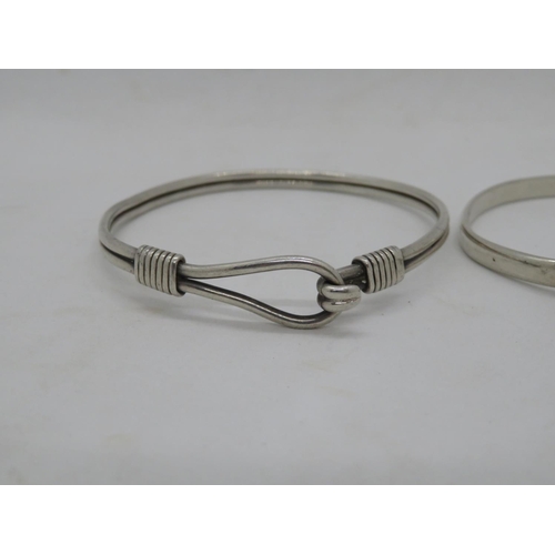 15 - 2x silver bracelets 33g