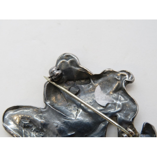 29 - Silver Art Nouveau brooch