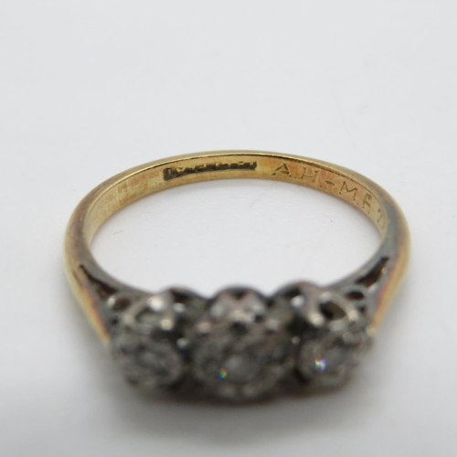 163 - 18ct and diamond ring 2.4g size K