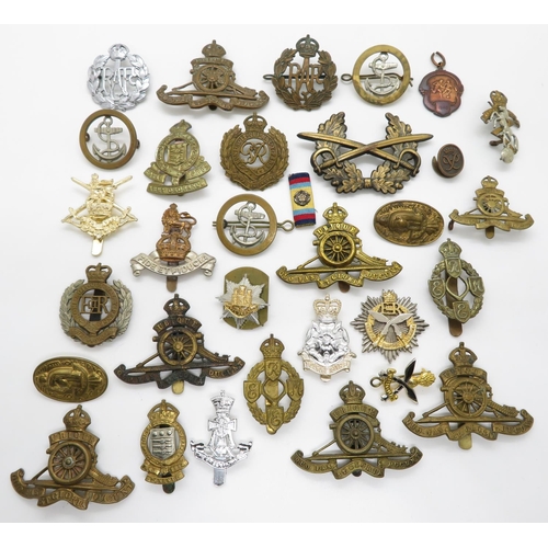 250 - Military Cap badges 300g