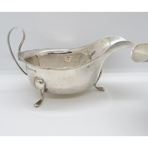 350 - 2x HM silver gravy boats 211g