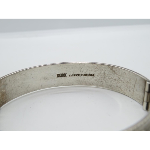 58 - Exquisite vintage silver engraved bangle by Monomil Birmingham 1973 47.9g