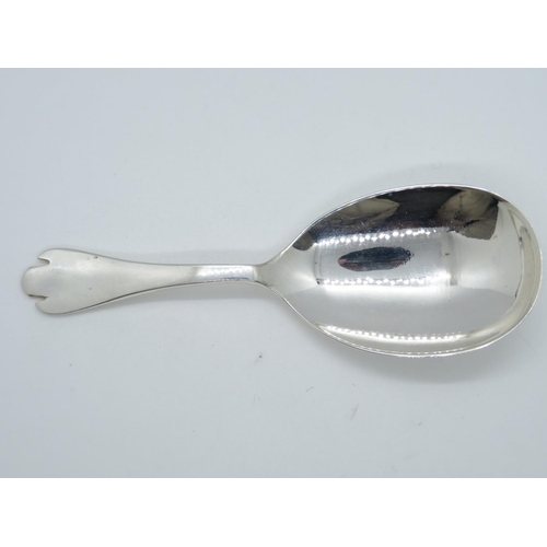 64 - Vintage silver Trefid pattern caddy spoon Francis Howard Sheffield 1971