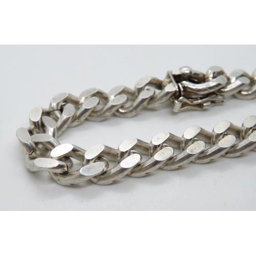 69 - Vintage silver diamond cut curb link bracelet 7.5