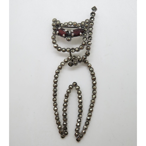 75 - Vintage silver marquisate cat brooch with garnet eyes