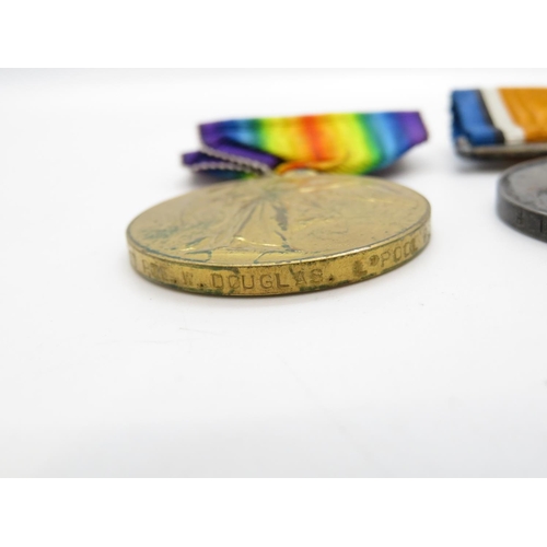 185 - Pair of WWI medals PTE. W. DOUGLAS Liverpool Regiment