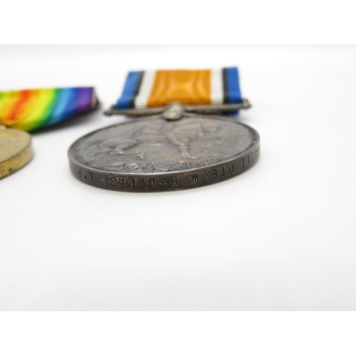 185 - Pair of WWI medals PTE. W. DOUGLAS Liverpool Regiment