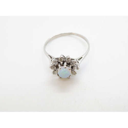 207 - Pretty 18ct opal and diamond ring 2.8g size Q