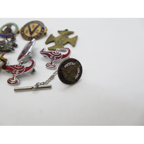 74 - Collection of badges