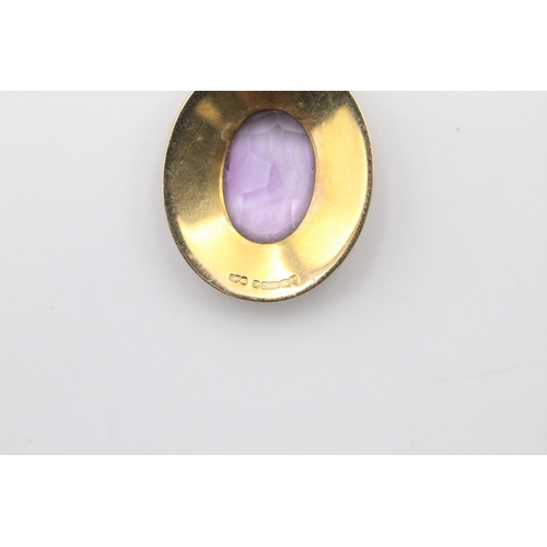 138 - 2 x 9ct Gold gemstone pendants inc. amethyst, sapphire