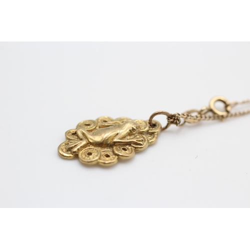 165 - 9ct Chinese lucky frog pendant necklace