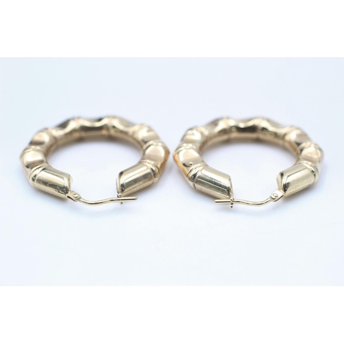 169 - 9ct gold ornate bevelled hoop earrings