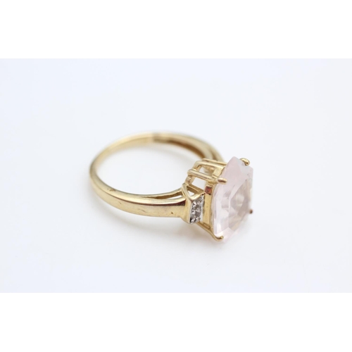 189 - 9ct rose quart & white topaz ring size N