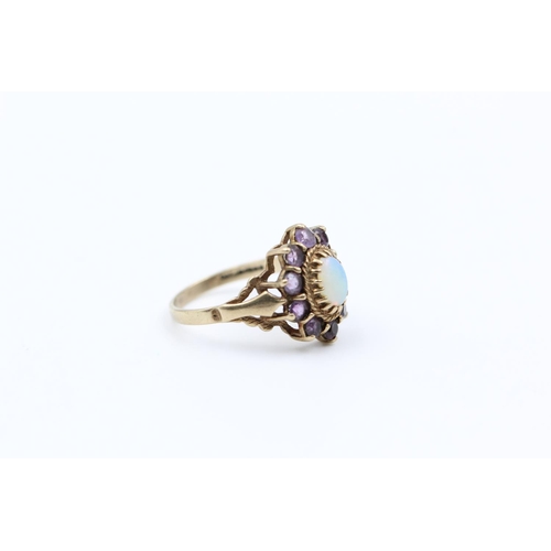 194 - 9ct gold vintage opal & amethyst halo ring size P