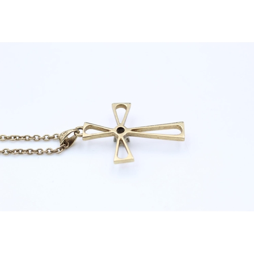 197 - 9ct gold diamond cross pendant necklace