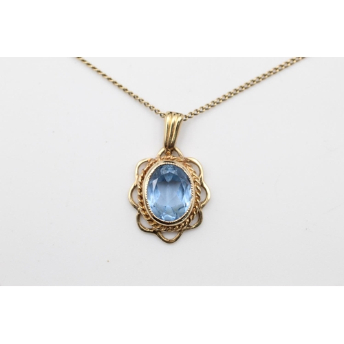 225 - 9ct blue gemstone pendant necklace