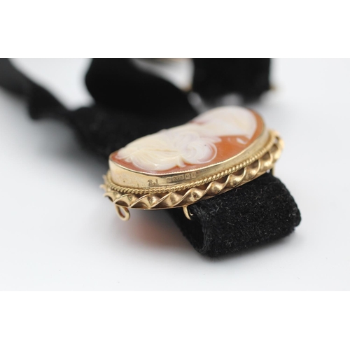 246 - 9ct Gold detail shell cameo slider choker necklace