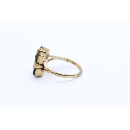 247 - 9ct gold antique 'B' initial signet ring Size T