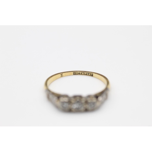 260 - 18ct Gold & platinum diamond detail ring size J