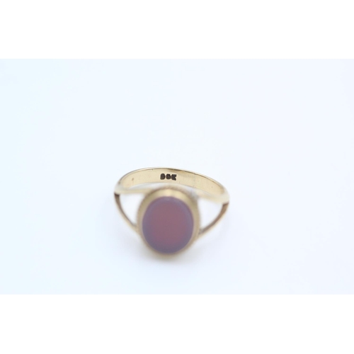 286 - 9ct gold oval uncarved banded agate signet ring size I