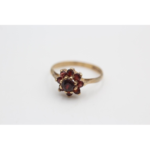 302 - 2 x 9ct gold garnet rings size J and size P