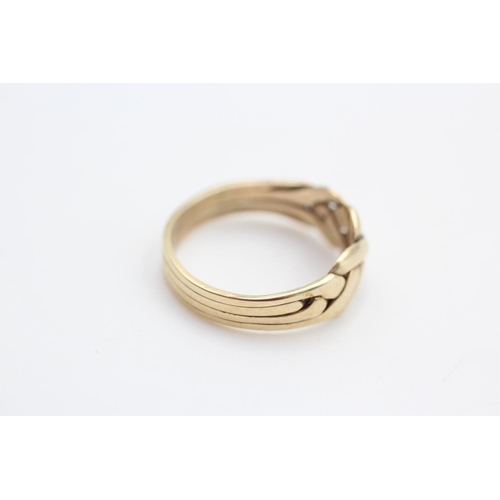 309 - 9ct gold vintage lovers knot ring size Q