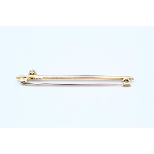 341 - 9ct gold diamond bar brooch