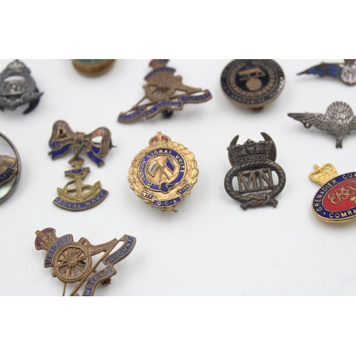 37 - 15 x Assorted Vintage MILITARY Lapel / Sweetheart Badges Inc Navy, RAF, Army Etc