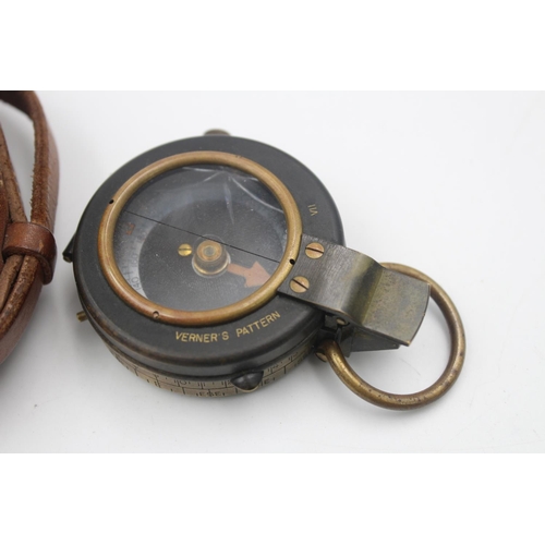 40 - WW1 Dated 1918 British MILTARY Keners Compass w/ Leather Case