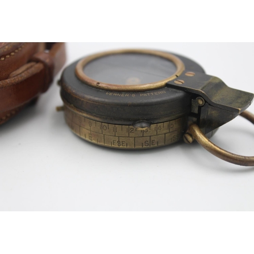 40 - WW1 Dated 1918 British MILTARY Keners Compass w/ Leather Case