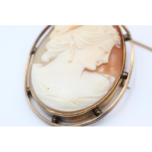 73 - 9ct gold large cameo brooch