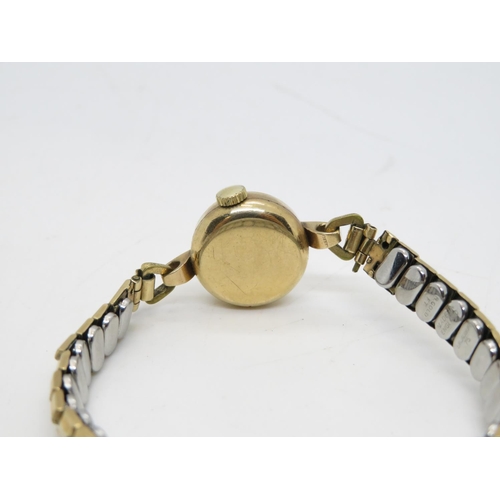 300 - Ladies 9ct Omega watch runs